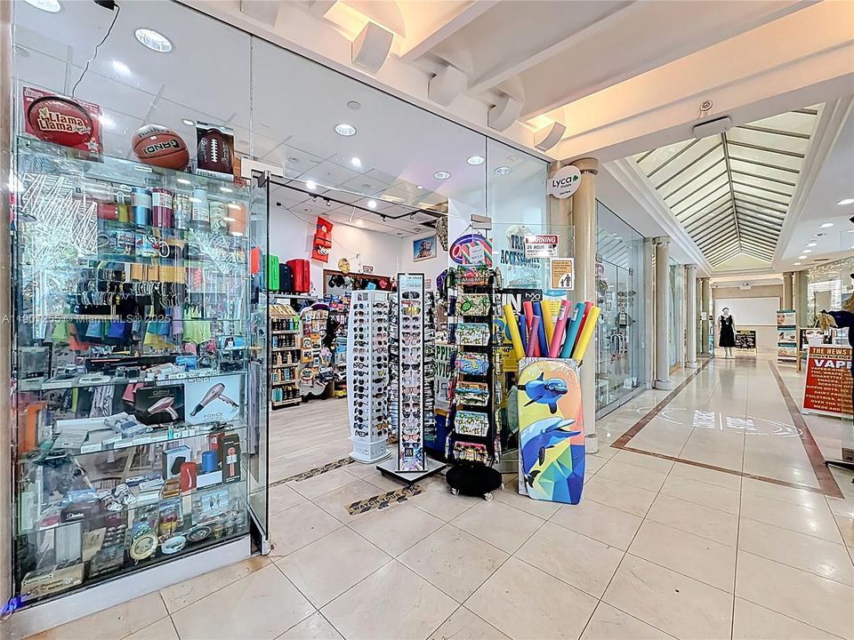 En Venta: $107,500 (0 camas, 1 baños, 360 Pies cuadrados)