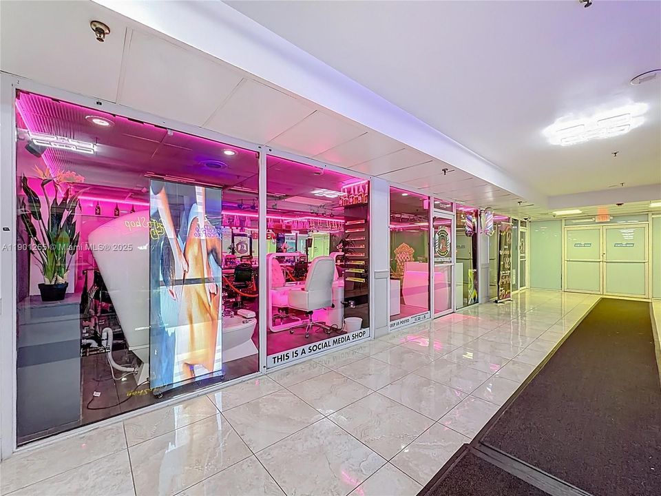 En Venta: $107,500 (0 camas, 1 baños, 360 Pies cuadrados)