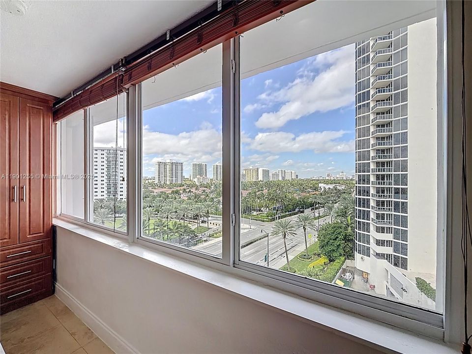 En Venta: $107,500 (0 camas, 1 baños, 360 Pies cuadrados)