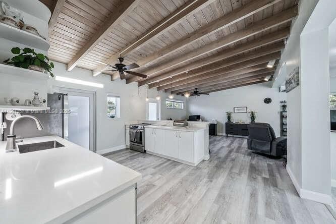 For Rent: $3,500 (3 beds, 2 baths, 1456 Square Feet)