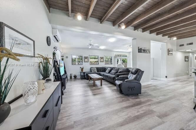 For Rent: $3,500 (3 beds, 2 baths, 1456 Square Feet)