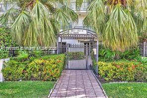 For Rent: $2,950 (1 beds, 1 baths, 676 Square Feet)