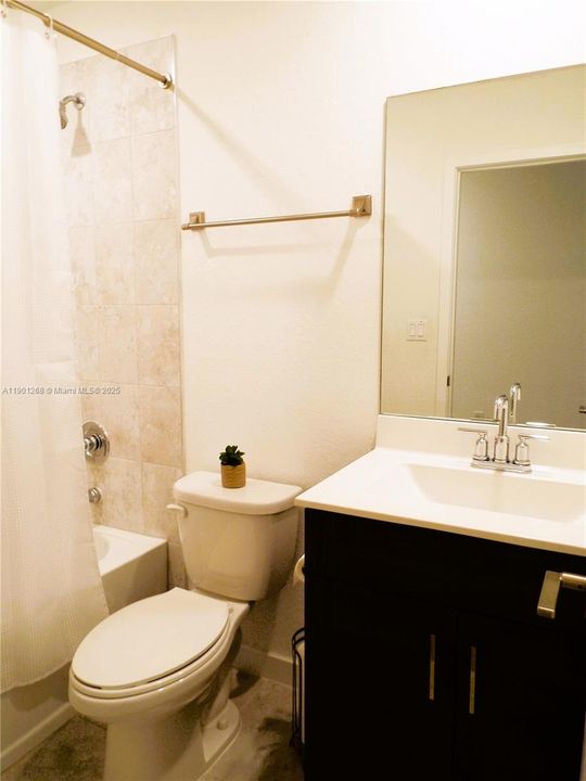 For Sale: $350,000 (4 beds, 3 baths, 1374 Square Feet)