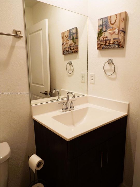 For Sale: $350,000 (4 beds, 3 baths, 1374 Square Feet)