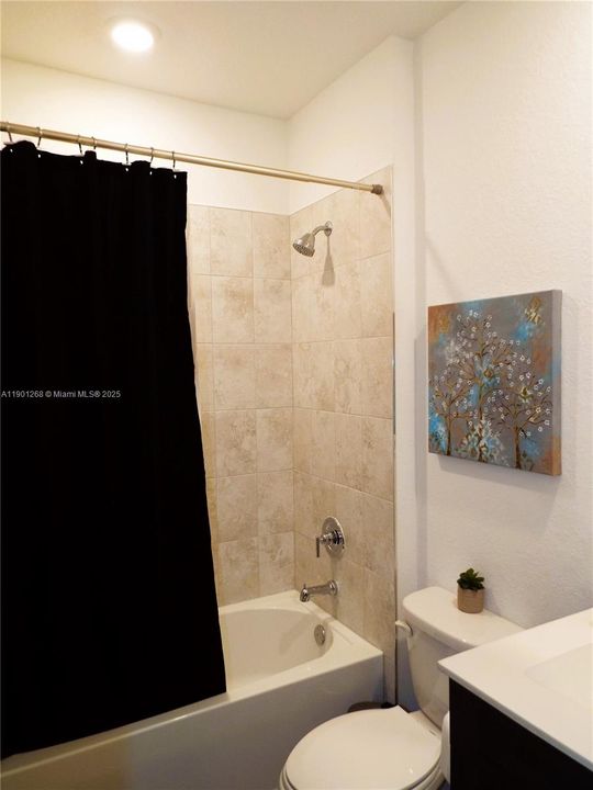 For Sale: $350,000 (4 beds, 3 baths, 1374 Square Feet)