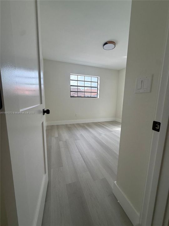 最近售出: $525,000 (3 贝兹, 2 浴室, 1164 平方英尺)