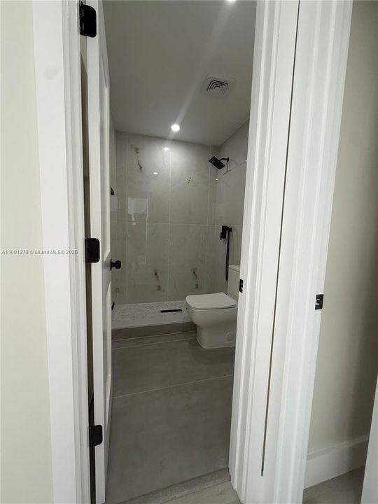 最近售出: $525,000 (3 贝兹, 2 浴室, 1164 平方英尺)