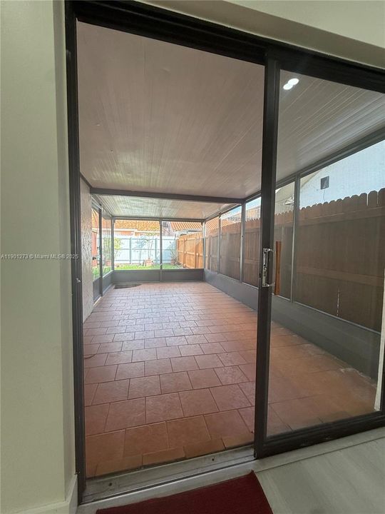 最近售出: $525,000 (3 贝兹, 2 浴室, 1164 平方英尺)