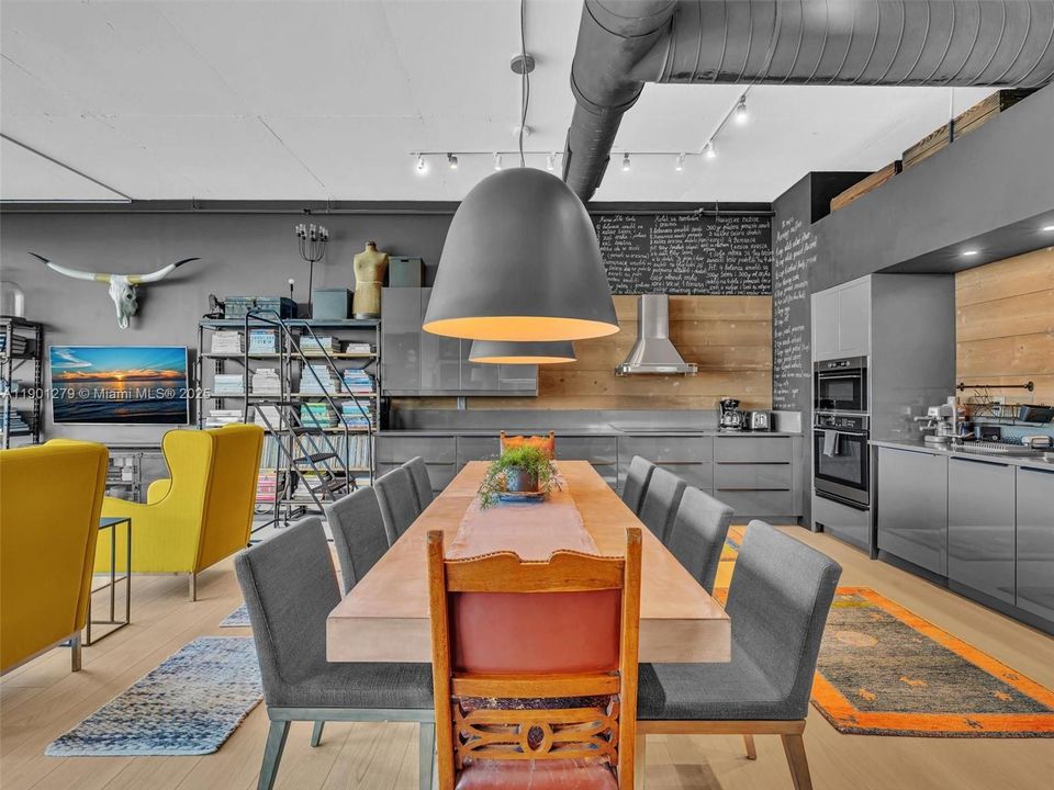 For Rent: $6,350 (2 beds, 2 baths, 1906 Square Feet)