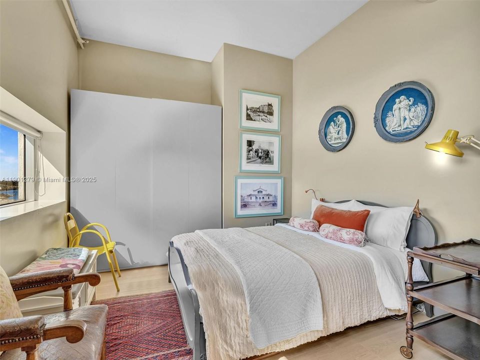 For Rent: $6,350 (2 beds, 2 baths, 1906 Square Feet)