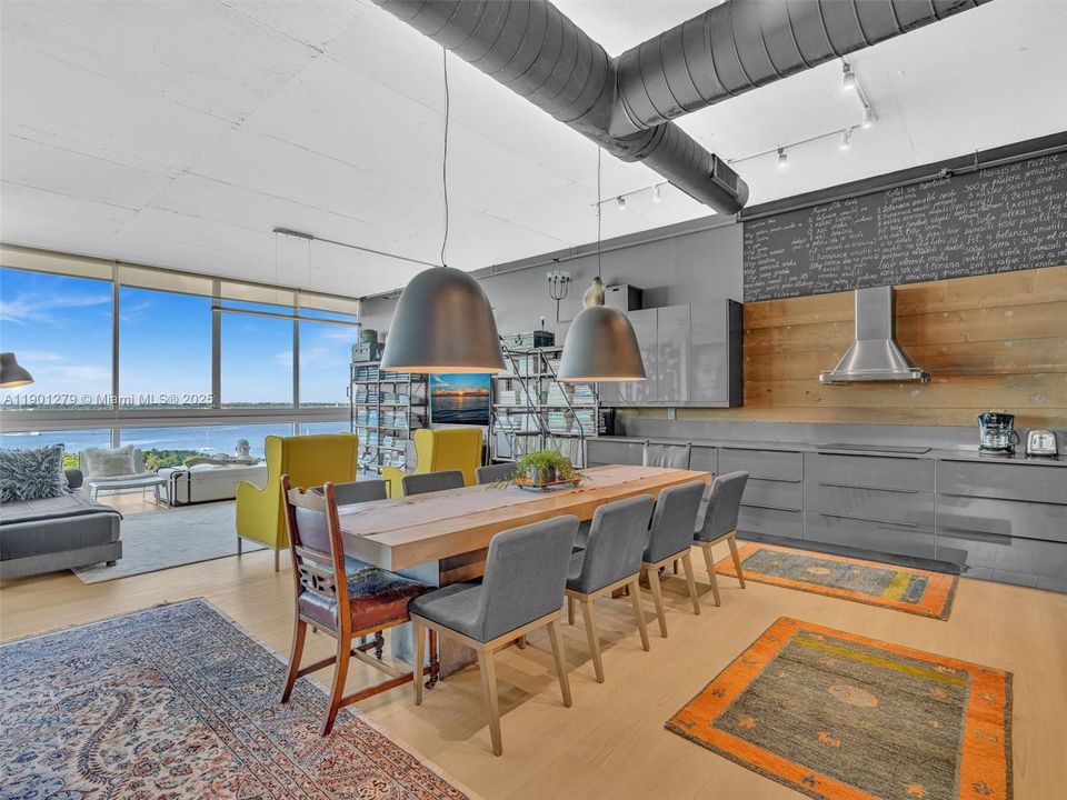 For Rent: $6,350 (2 beds, 2 baths, 1906 Square Feet)