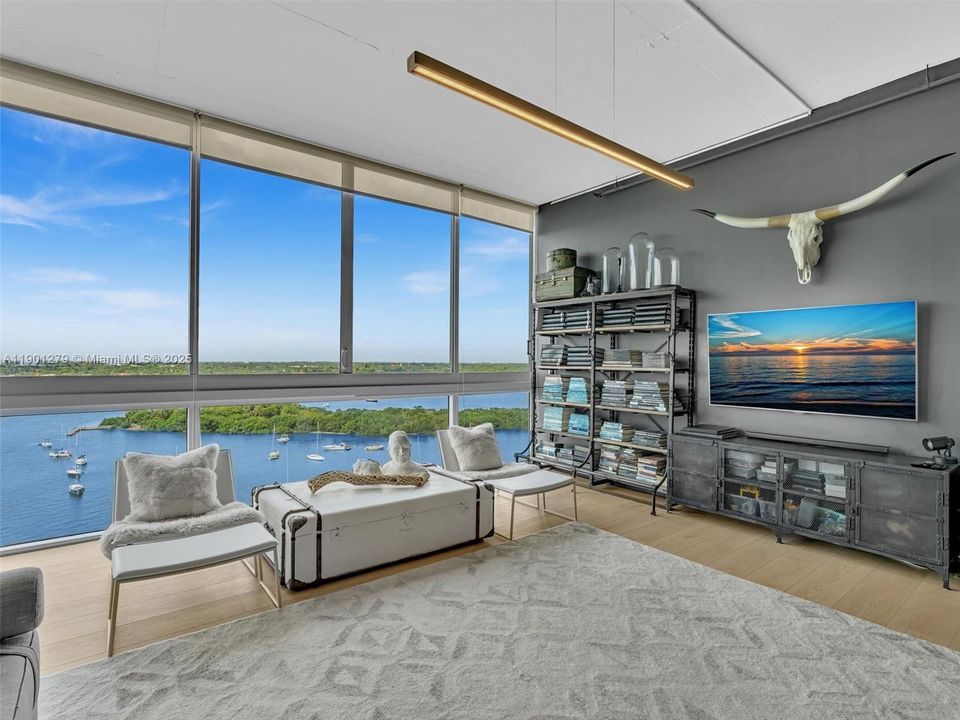 For Rent: $6,350 (2 beds, 2 baths, 1906 Square Feet)