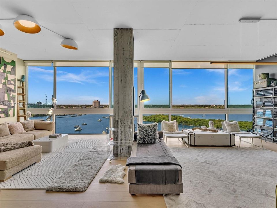 For Rent: $6,350 (2 beds, 2 baths, 1906 Square Feet)