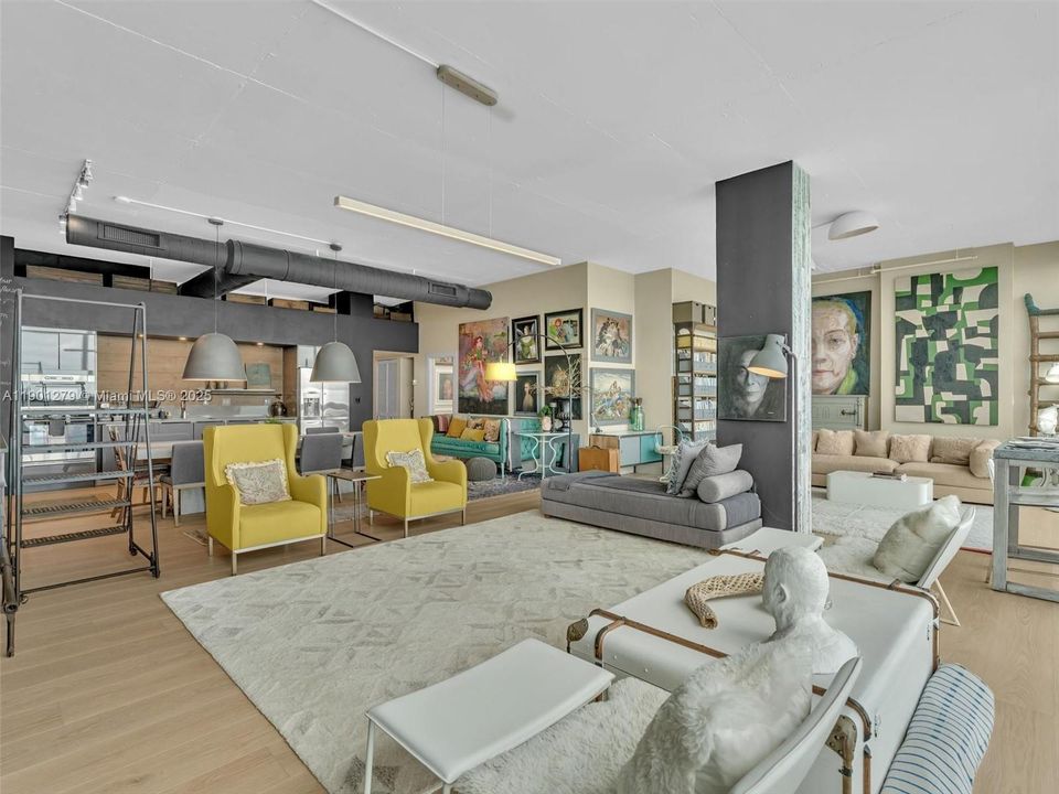 For Rent: $6,350 (2 beds, 2 baths, 1906 Square Feet)