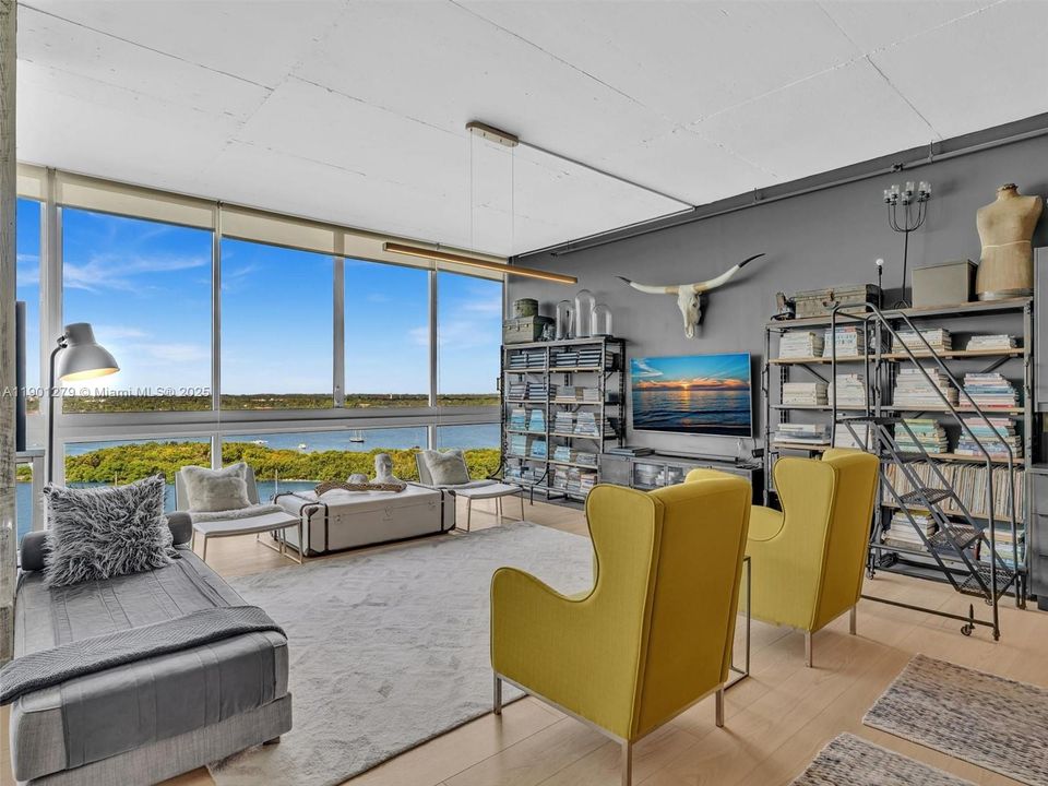 For Rent: $6,350 (2 beds, 2 baths, 1906 Square Feet)