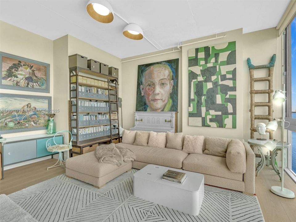 For Rent: $6,350 (2 beds, 2 baths, 1906 Square Feet)