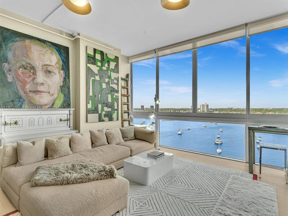 For Rent: $6,350 (2 beds, 2 baths, 1906 Square Feet)