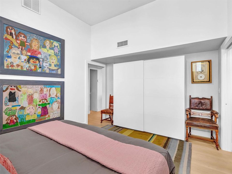 For Rent: $6,350 (2 beds, 2 baths, 1906 Square Feet)