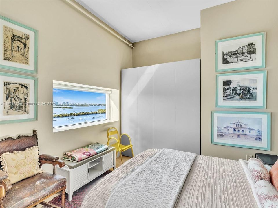 For Rent: $6,350 (2 beds, 2 baths, 1906 Square Feet)