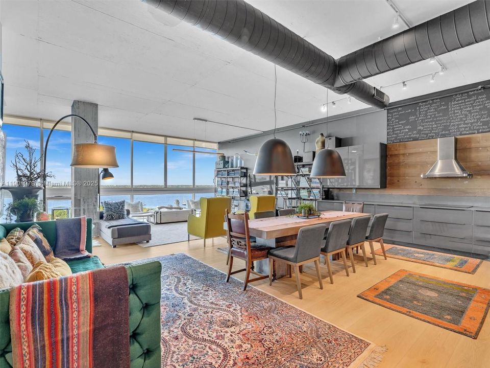 For Rent: $6,350 (2 beds, 2 baths, 1906 Square Feet)