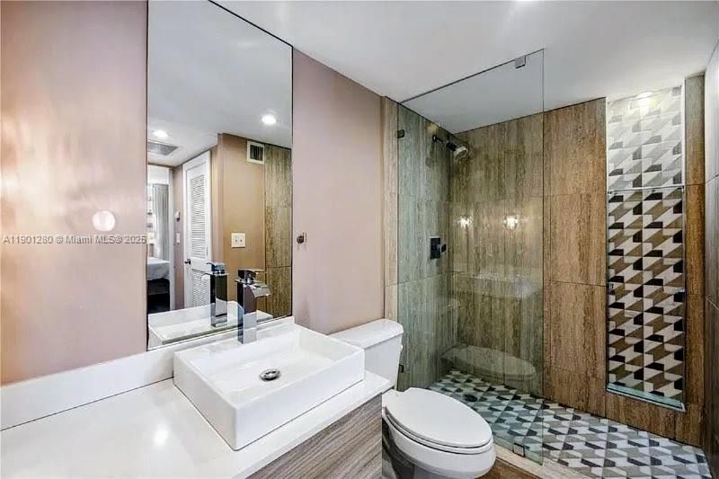 For Sale: $549,000 (2 beds, 2 baths, 1287 Square Feet)