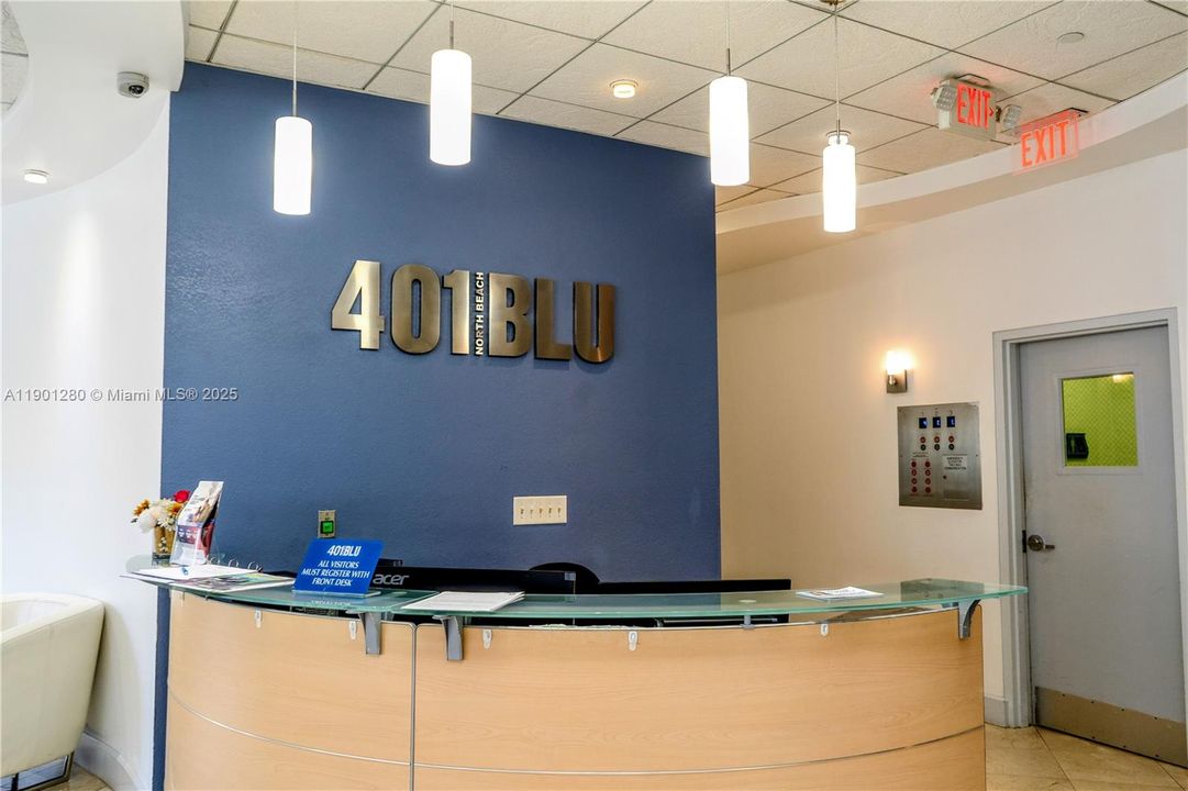 For Sale: $549,000 (2 beds, 2 baths, 1287 Square Feet)