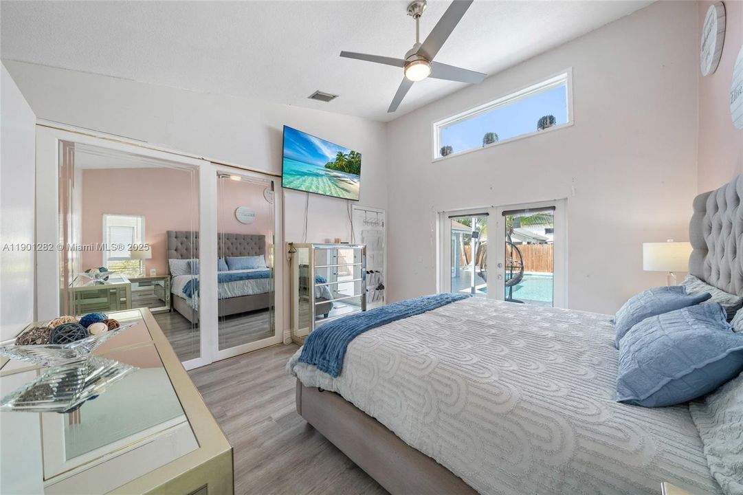 Active With Contract: $564,999 (3 beds, 2 baths, 1626 Square Feet)