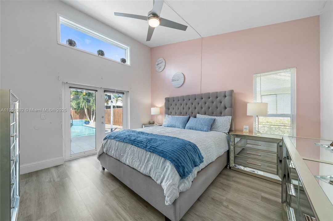 Active With Contract: $564,999 (3 beds, 2 baths, 1626 Square Feet)