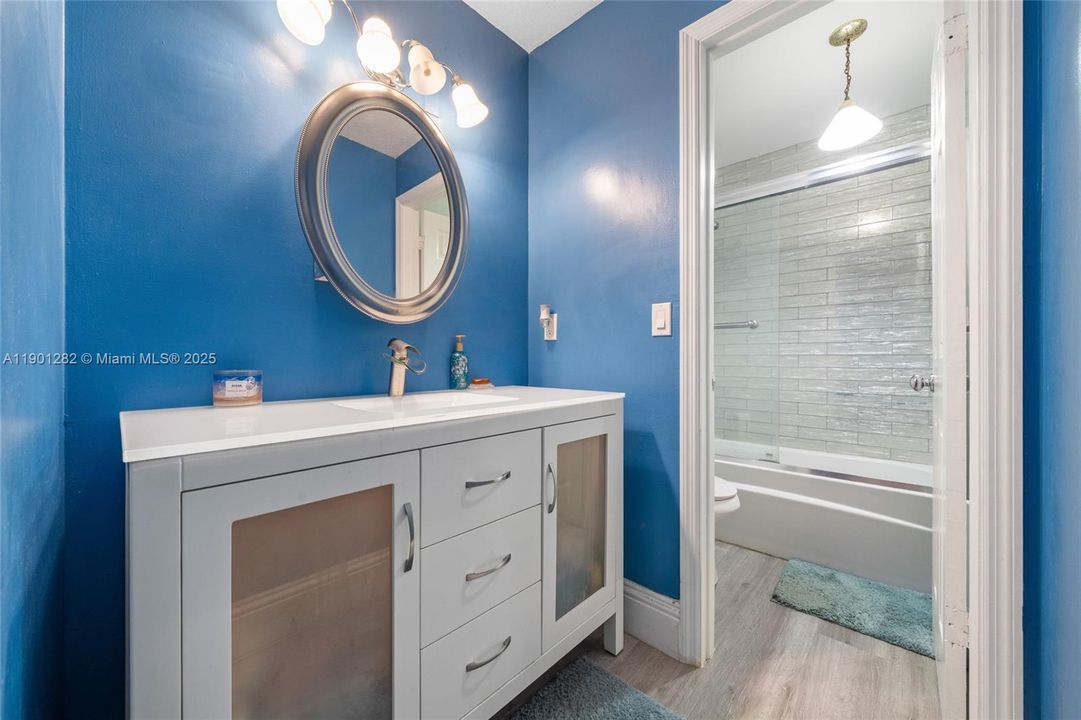 Active With Contract: $564,999 (3 beds, 2 baths, 1626 Square Feet)