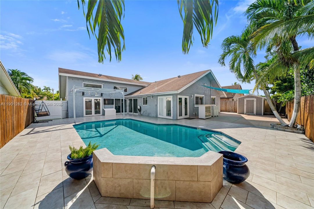 Active With Contract: $564,999 (3 beds, 2 baths, 1626 Square Feet)