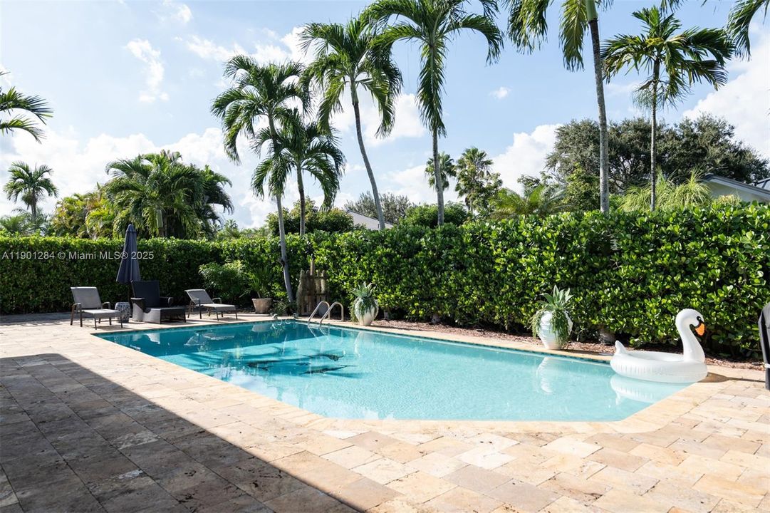 For Sale: $1,350,000 (4 beds, 3 baths, 2770 Square Feet)