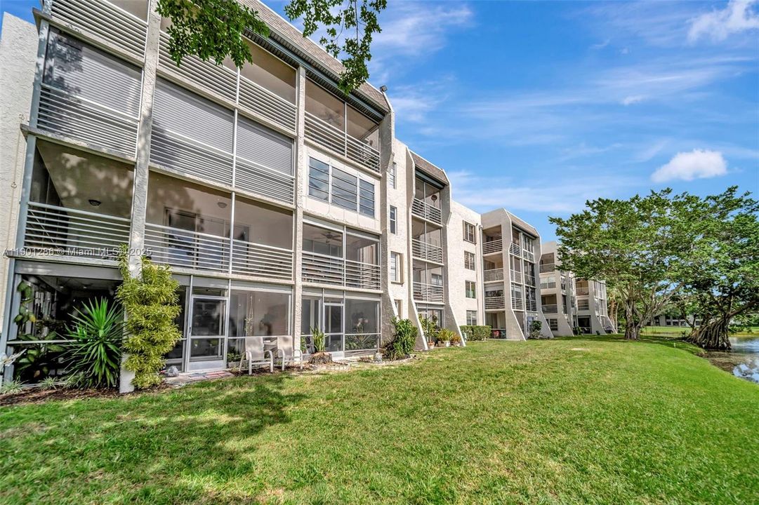 En Venta: $165,000 (2 camas, 2 baños, 970 Pies cuadrados)