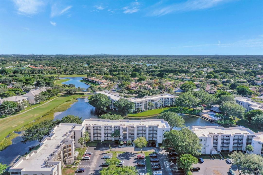 En Venta: $165,000 (2 camas, 2 baños, 970 Pies cuadrados)