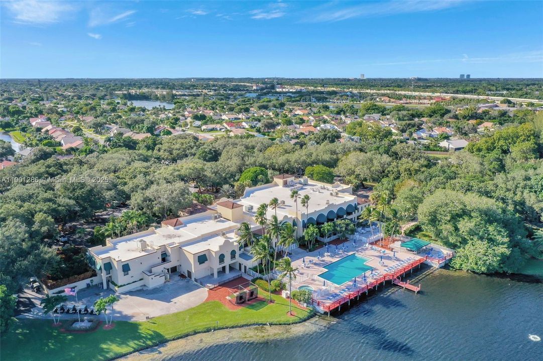 En Venta: $165,000 (2 camas, 2 baños, 970 Pies cuadrados)