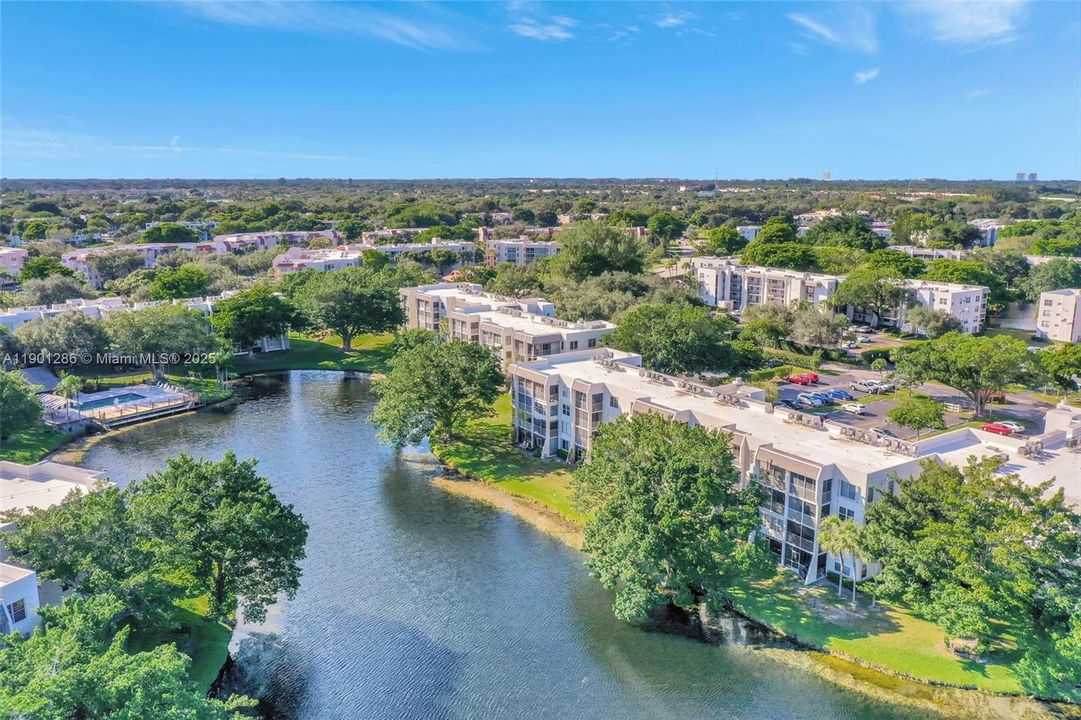 En Venta: $165,000 (2 camas, 2 baños, 970 Pies cuadrados)