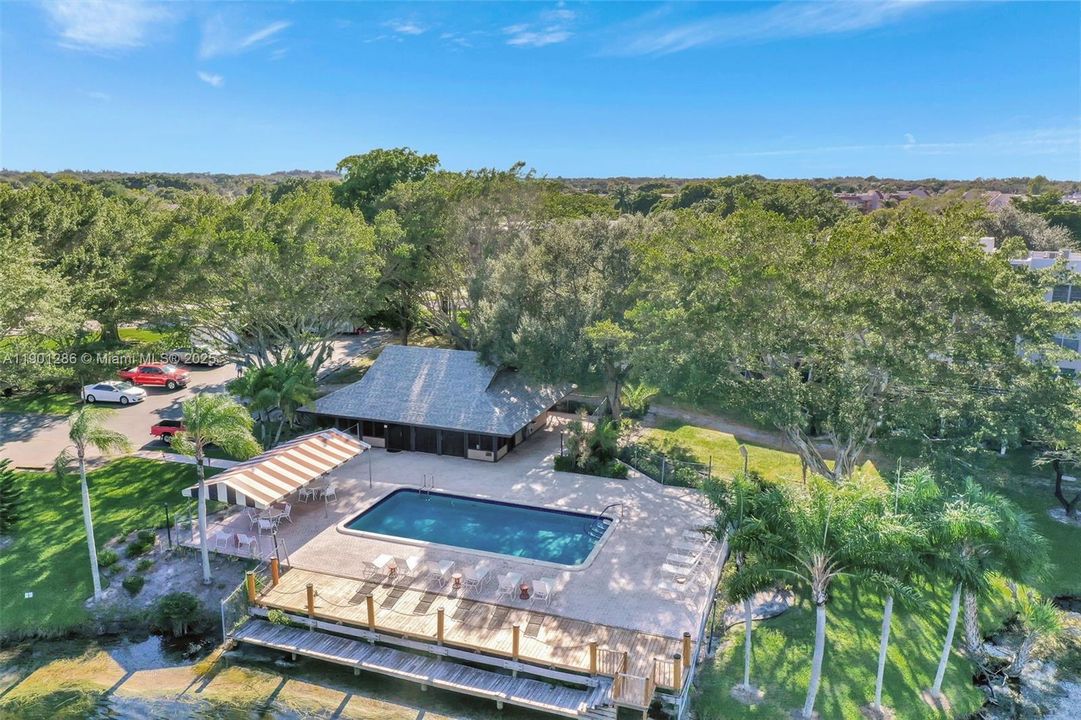 En Venta: $165,000 (2 camas, 2 baños, 970 Pies cuadrados)