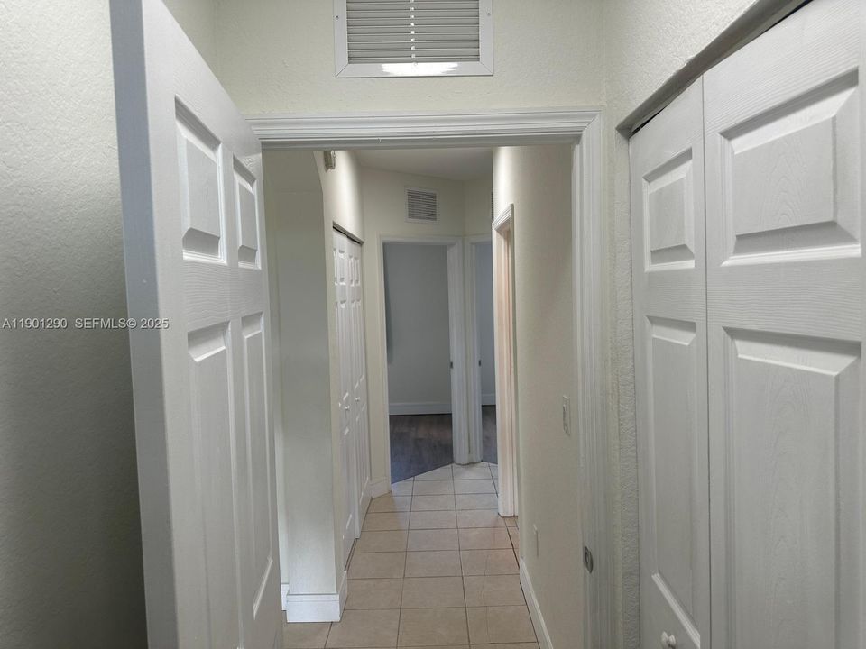 For Rent: $2,200 (3 beds, 2 baths, 1062 Square Feet)