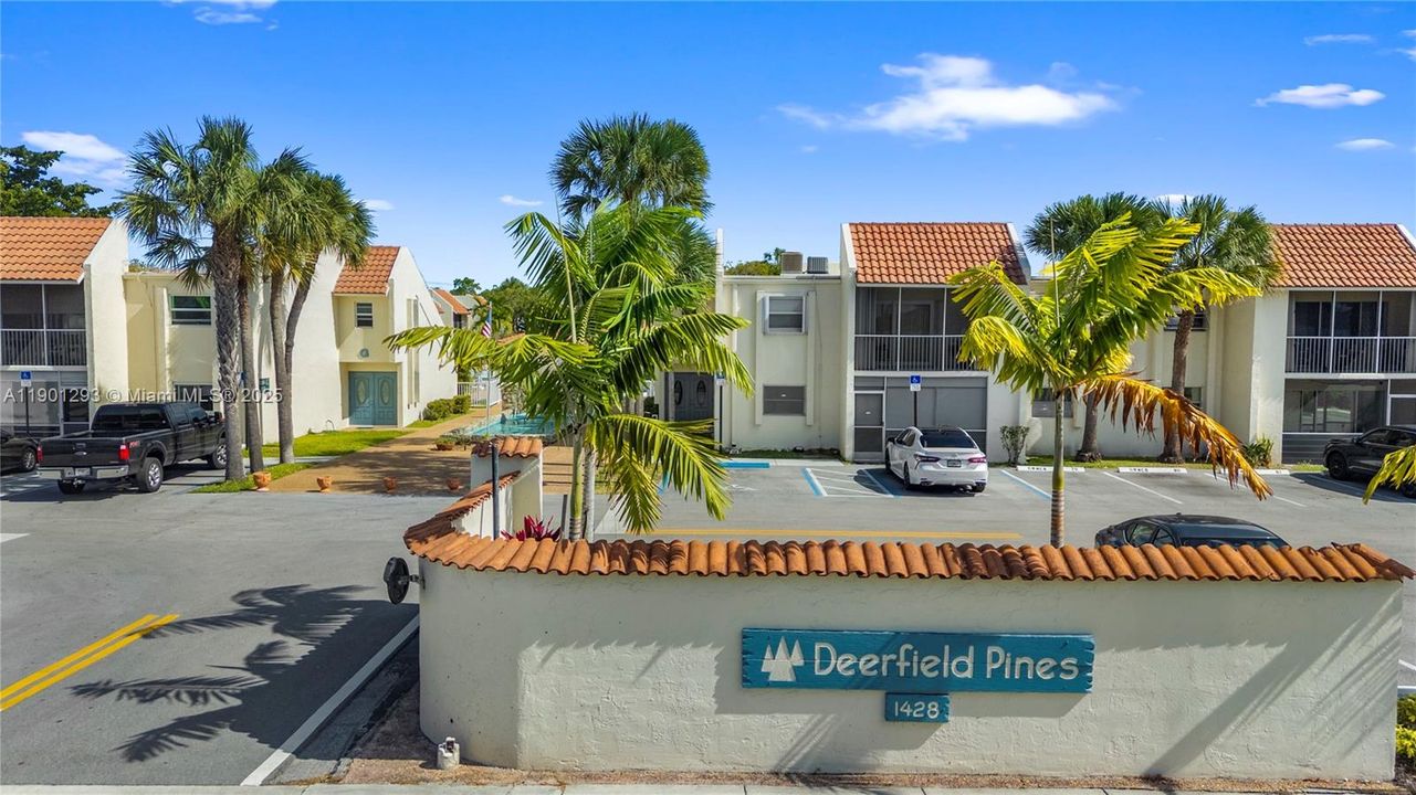 For Sale: $150,000 (1 beds, 1 baths, 800 Square Feet)