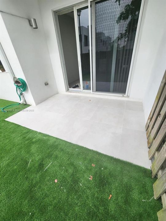 Activo con contrato: $755,000 (4 camas, 3 baños, 1895 Pies cuadrados)