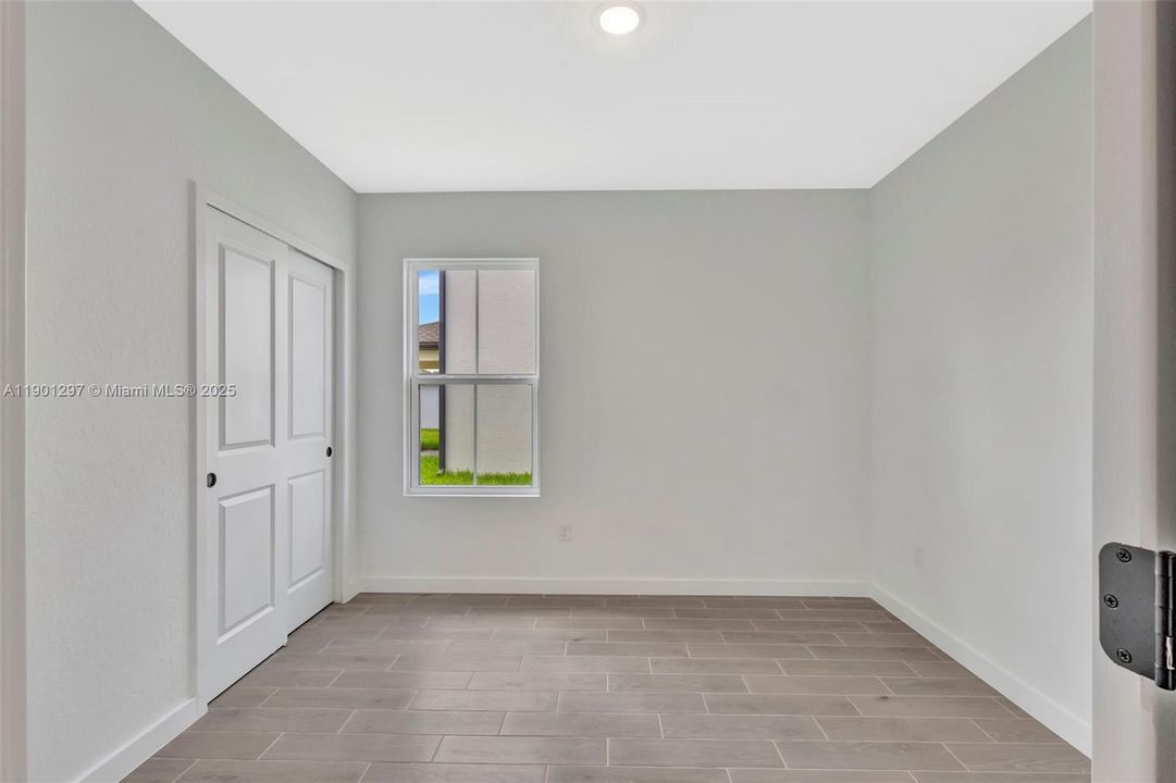 В аренду: $2,599 (4 спален, 2 ванн, 1603 Квадратных фут)