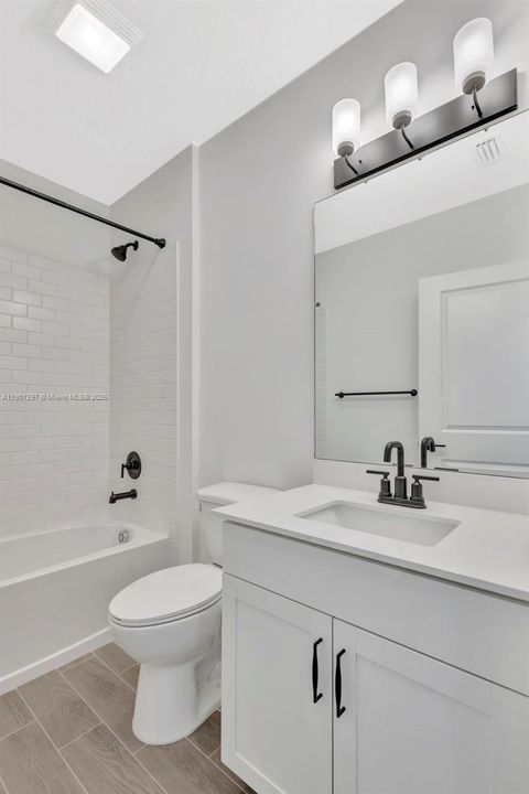 В аренду: $2,599 (4 спален, 2 ванн, 1603 Квадратных фут)