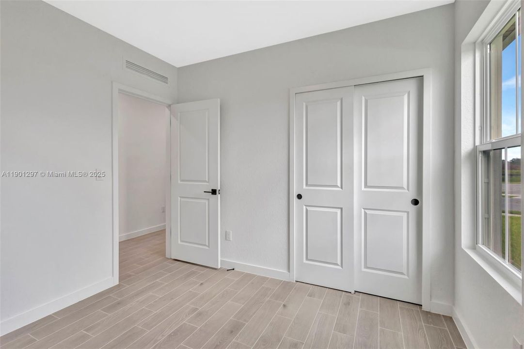 В аренду: $2,599 (4 спален, 2 ванн, 1603 Квадратных фут)