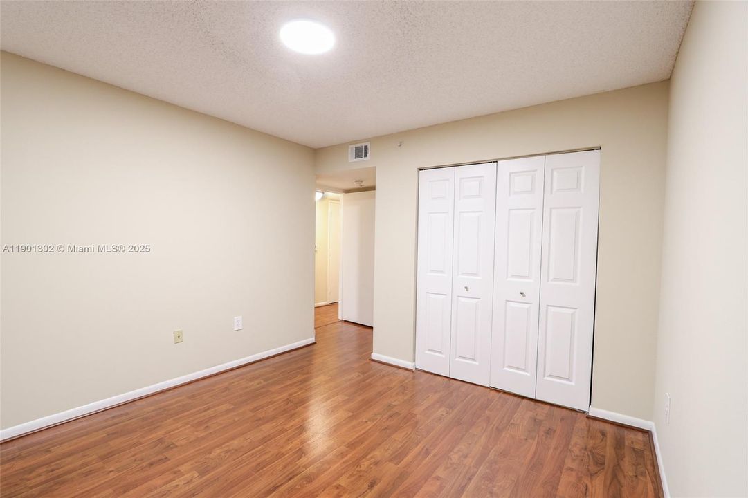 For Rent: $3,150 (3 beds, 2 baths, 1447 Square Feet)