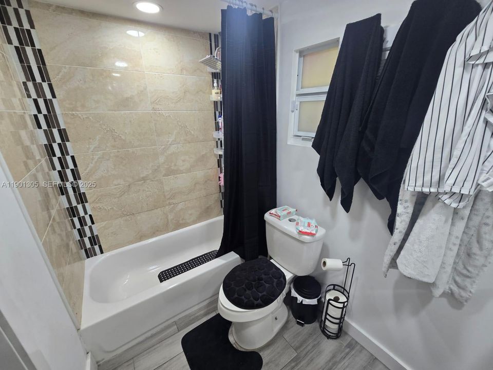 待售: $510,000 (3 贝兹, 2 浴室, 1076 平方英尺)