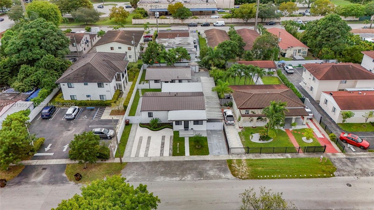 待售: $1,160,000 (0 贝兹, 0 浴室, 2554 平方英尺)