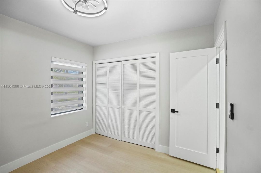 待售: $1,160,000 (0 贝兹, 0 浴室, 2554 平方英尺)