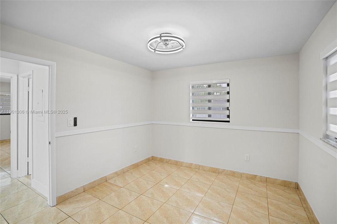 待售: $1,160,000 (0 贝兹, 0 浴室, 2554 平方英尺)