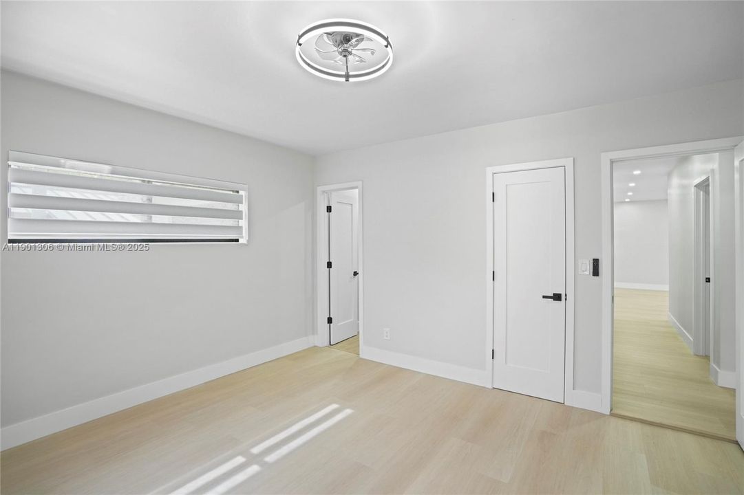 待售: $1,160,000 (0 贝兹, 0 浴室, 2554 平方英尺)