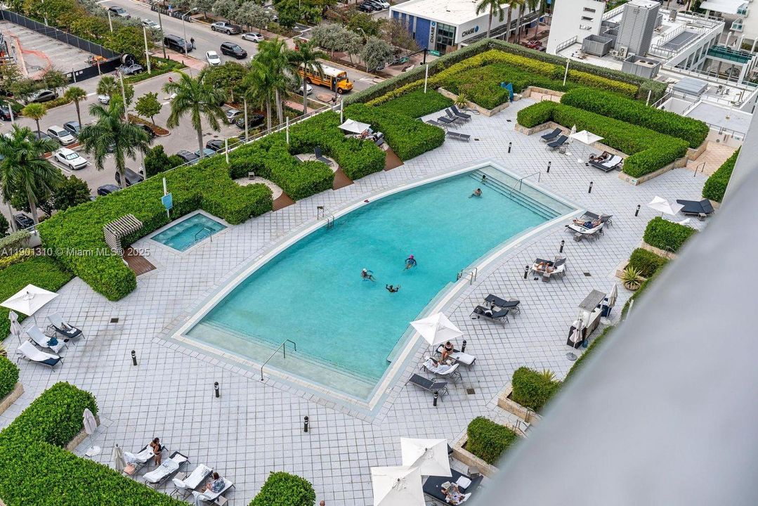 На продажу: $585,000 (1 спален, 1 ванн, 820 Квадратных фут)