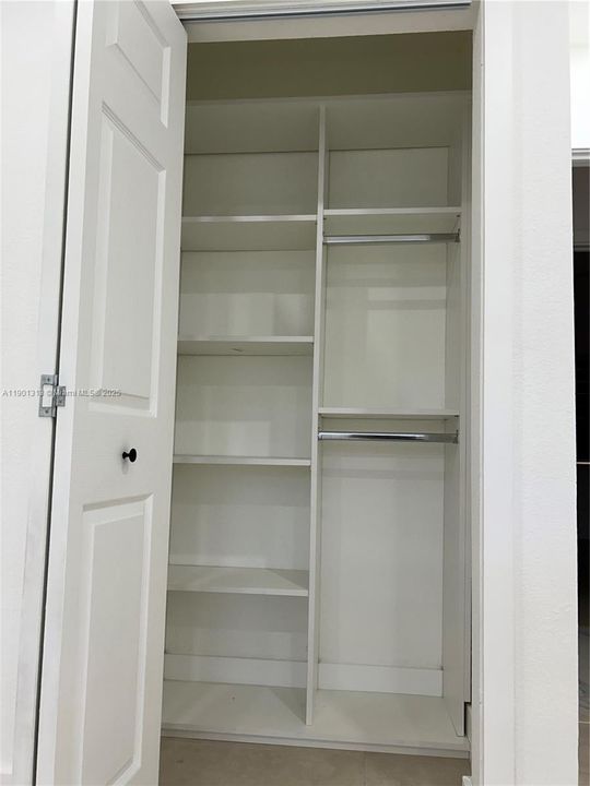 Active With Contract: $2,800 (3 beds, 2 baths, 1030 Square Feet)